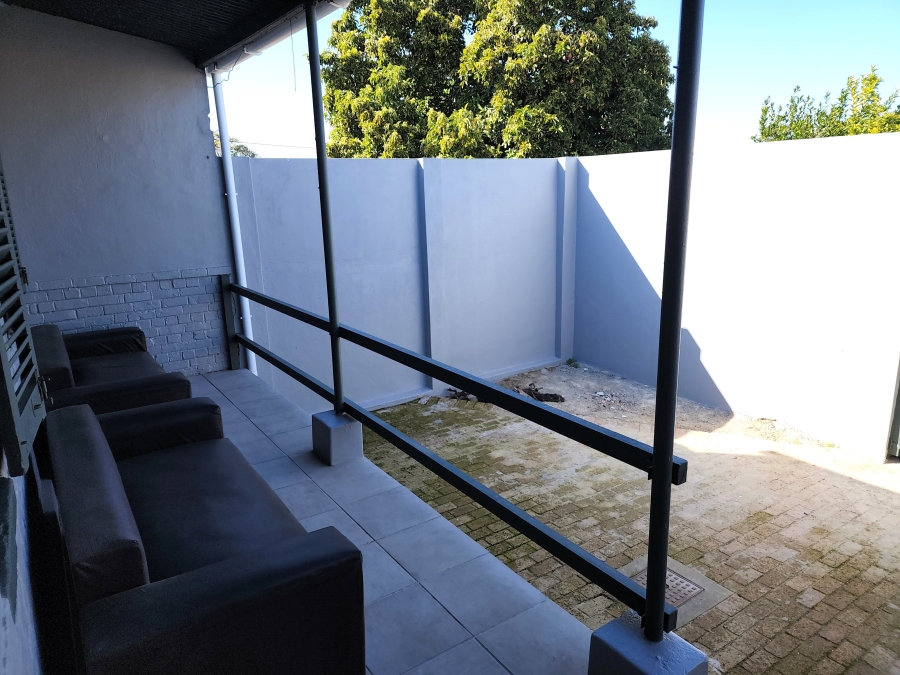 2 Bedroom Property for Sale in De Molen Western Cape